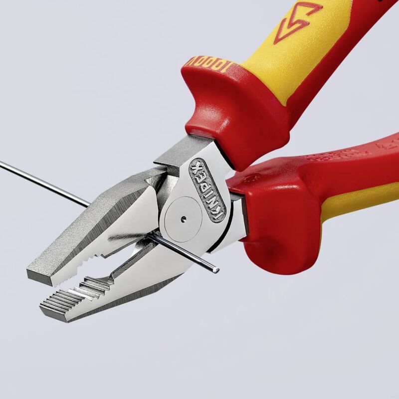 foto del prodotto pinza universale tipo forte vde 200 mm n a knipex 02 06 200
