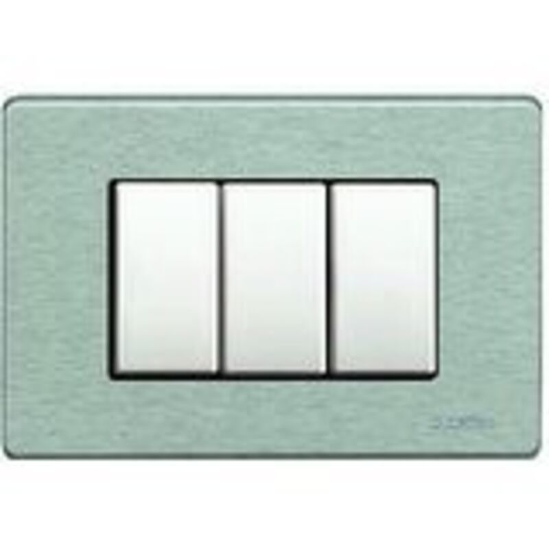 foto del prodotto placca 3p per scatola rettangolare alluminio magic bticino cod. 503 3 al 