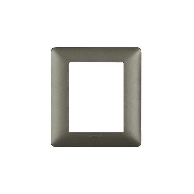 foto del prodotto placca 6 posti 3 3 iron matix