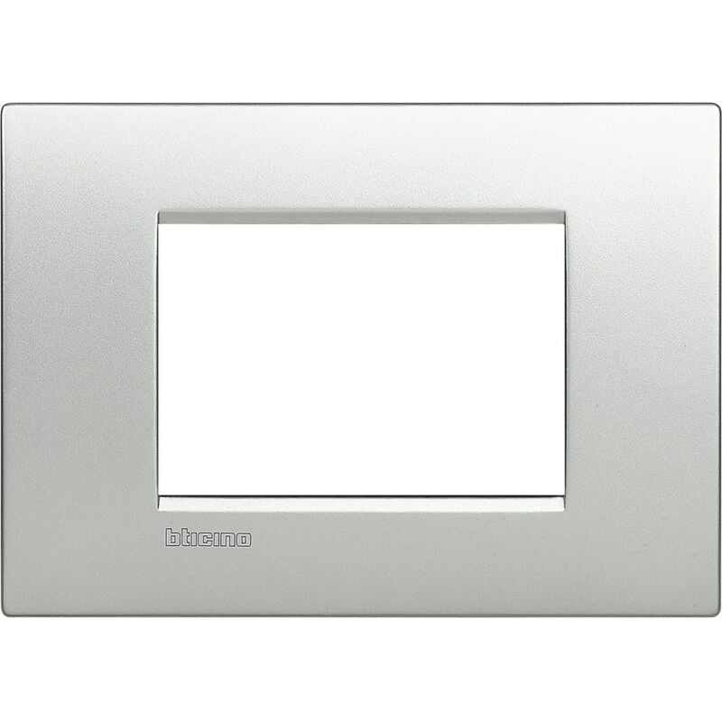 foto del prodotto placca air 3 moduli tech in metallo bticino serie living light lnc4803te
