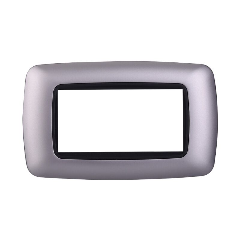 foto del prodotto placca bombata serie space, 4 moduli, plastica, argento, compatibile con serie bticino living ettroit ln88406