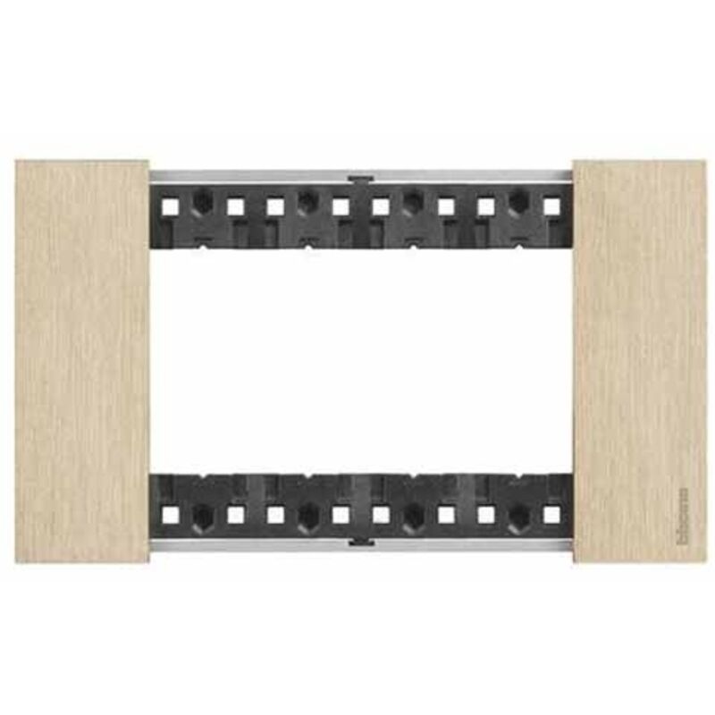 foto del prodotto placca bticino living now 4 moduli colore oro ka4804zw