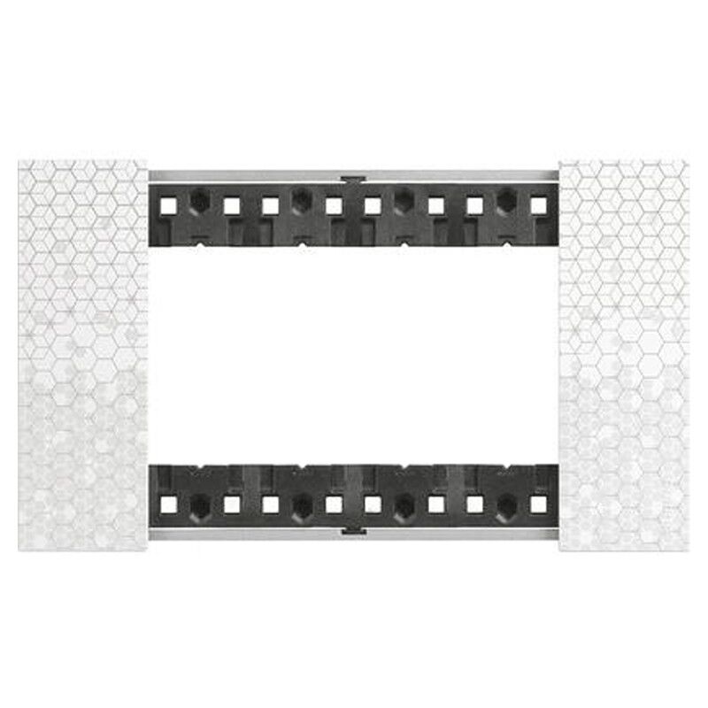 foto del prodotto placca bticino living now 4 moduli colore pixel ka4804mw