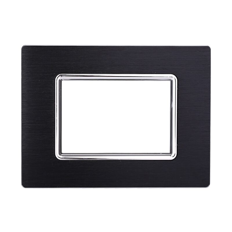 foto del prodotto placca in alluminio colore nero compatibile con serie bticino living 3 4 7 moduli ettroit ln86 numero moduli 3 moduli