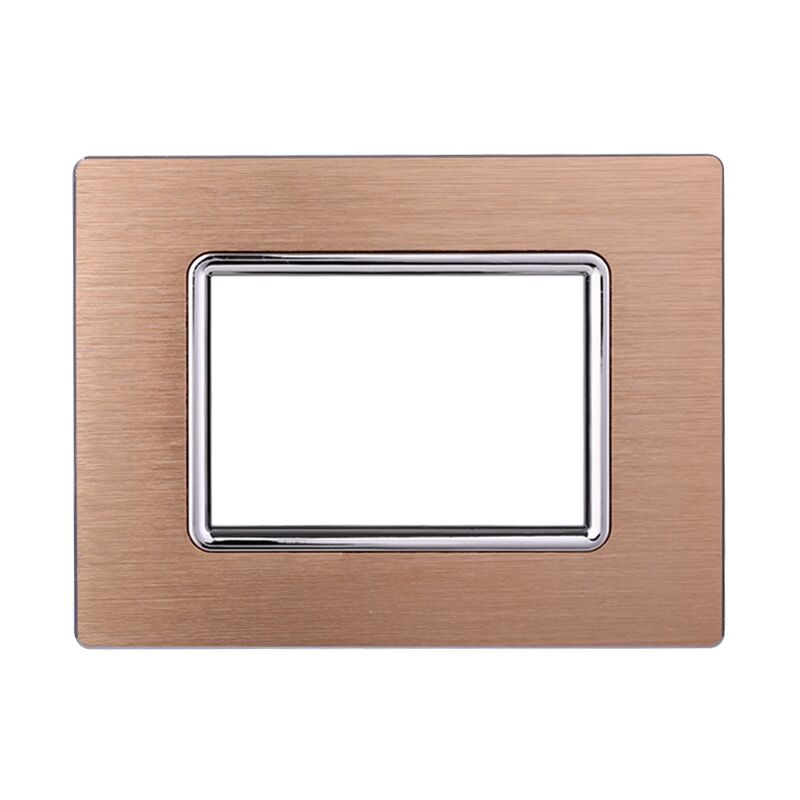 foto del prodotto placca in alluminio colore oro compatibile con serie bticino living 3 4 7 moduli ettroit ln86 numero moduli 3 moduli