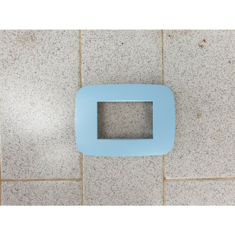 foto del prodotto placca placchetta placchette compatibili per serie axolute bticino colorate fori azzurro 7 fori trade shop traesio
