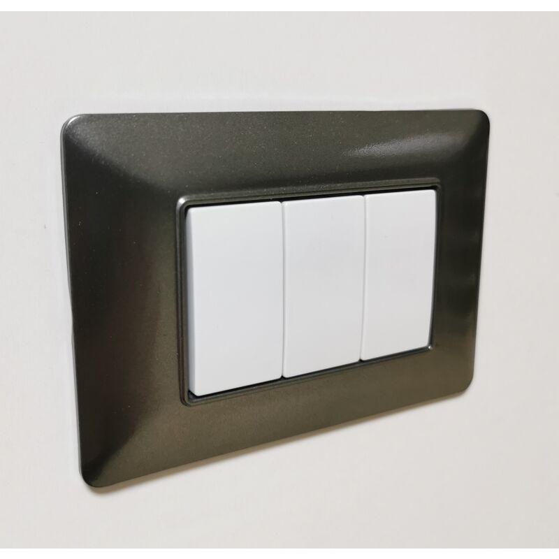 foto del prodotto placche compatibili bticino matix 3 4 6 posti moduli placca per supporti 503sa t10 - 3 posti- nero
