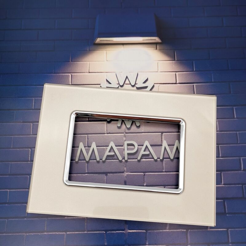 foto del prodotto placche vetro compatibili con bticino matix placca 3 4 6 moduli posti supporti 503sa t08 - 4 posti - oro