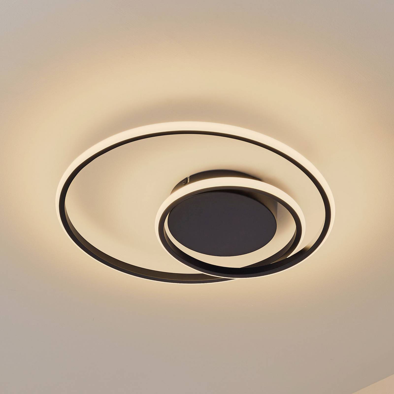 foto del prodotto plafoniera led lindby kyron, nero, alluminio, dimmerabile, 45cm