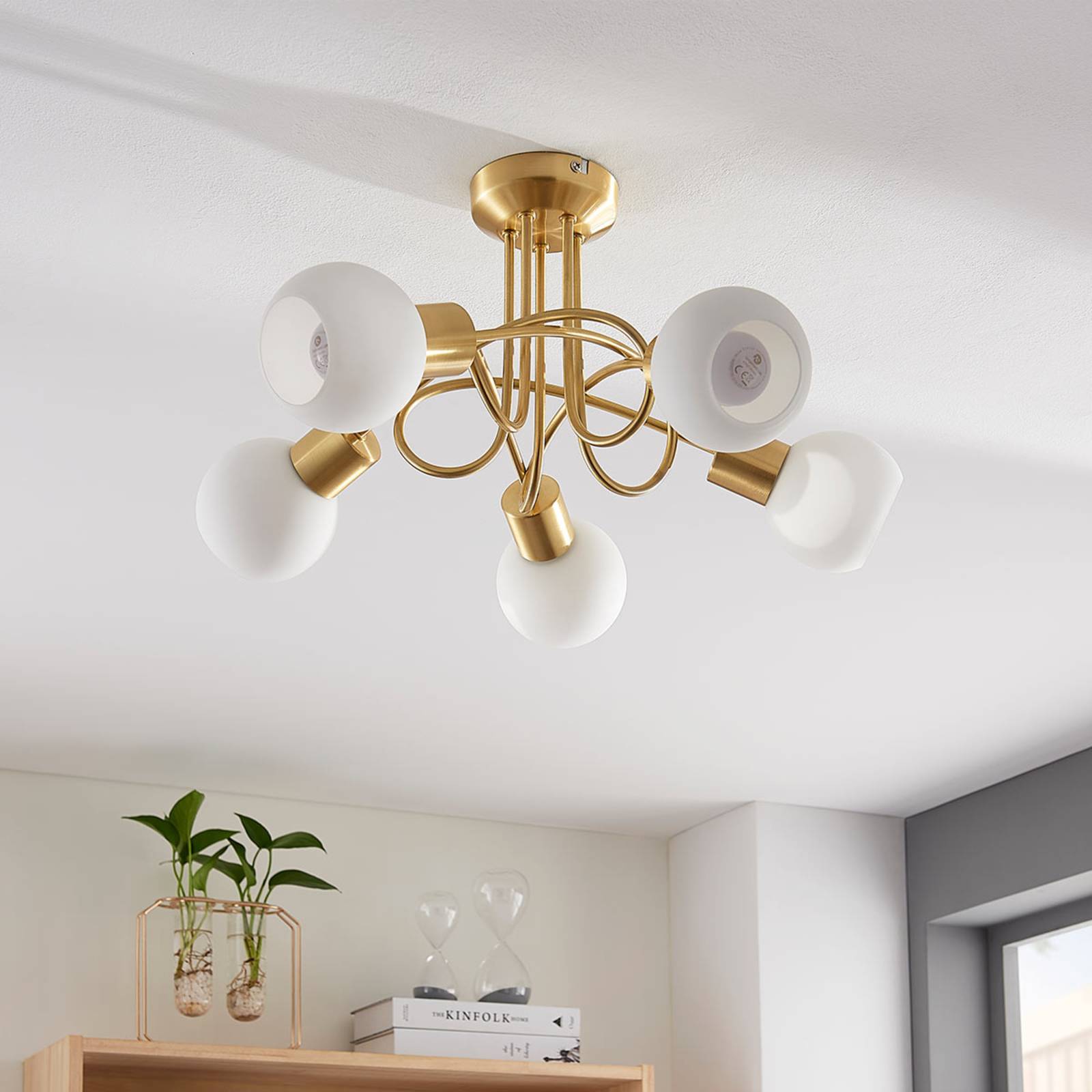 foto del prodotto plafoniera lindby elaina, 50cm, a 5 luci, ottone, vetro, e14