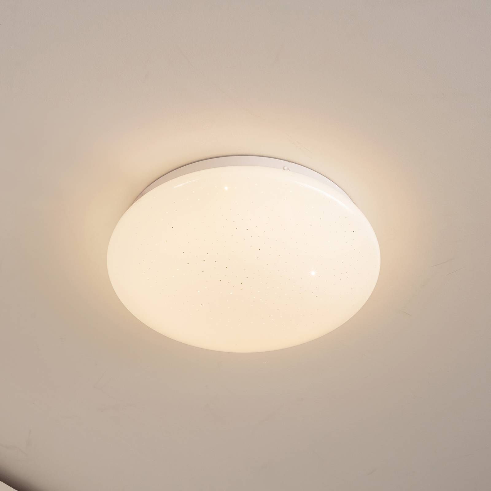 foto del prodotto plafoniera lindby led janosch, bianca, 28cm, telecomando