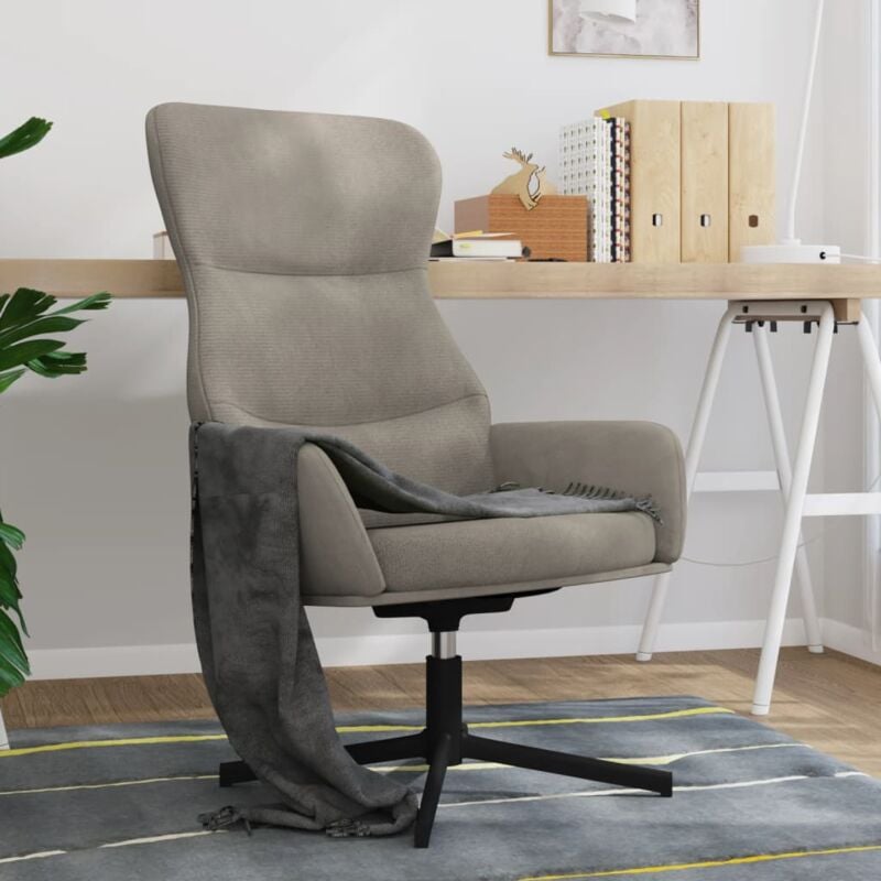 foto del prodotto poltrona rilassante ed elegante in tessuto disponibile in vari colori colore grigio chiaro