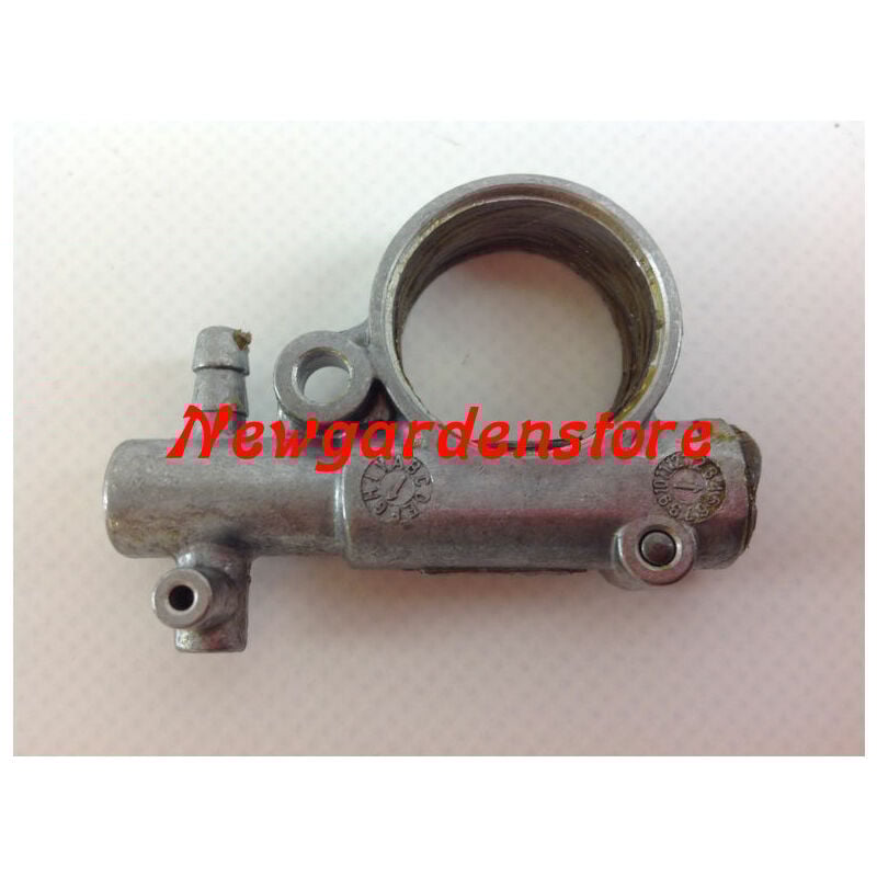 foto del prodotto pompa olio motosega originale oleomac emak gst 250 50290192r