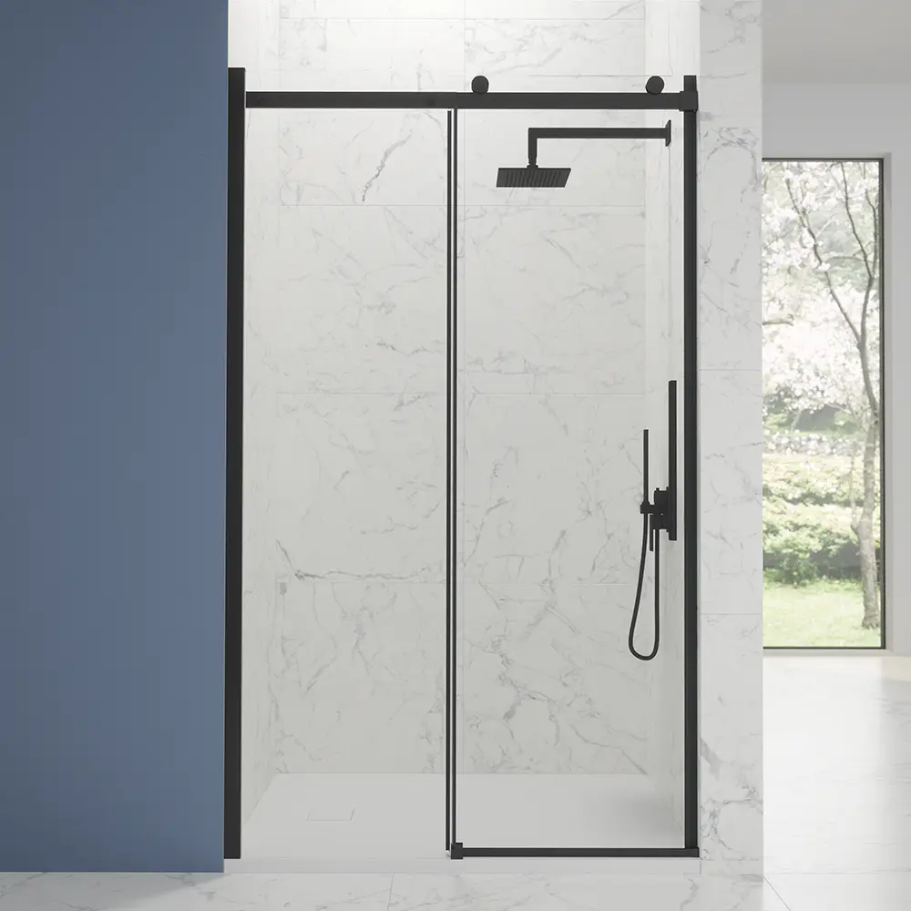 foto del prodotto porta doccia 120cm apertura scorrevole profili nero opaco vetro 8mm trasparente h195 creta