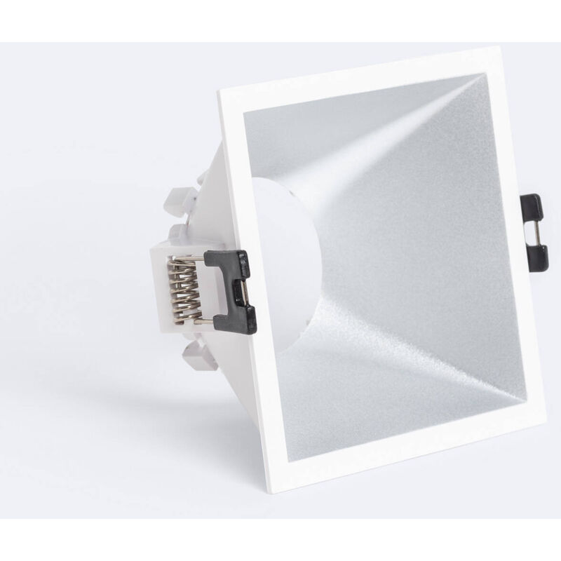 foto del prodotto portafaretto downlight quadrato basso ugr per lampadina led gu10 foro 85x85 mm bianco argento