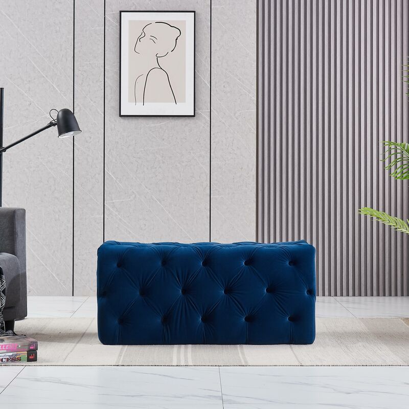 foto del prodotto pouf rettangolare piccolo in velluto melia, panca ottomana, poggiapiedi, design lux, dettagli con bottoni, blu blu