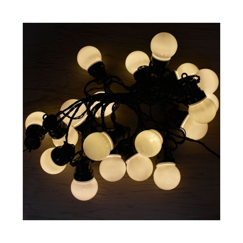 foto del prodotto prequ catena luminosa 20 sfere opache. 80 led bianco caldo, luce fissa, prolungabile, ip44