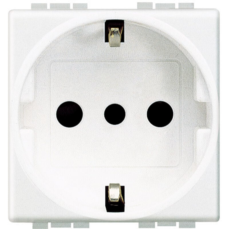 foto del prodotto presa p30 2p t 16a 250vac bticino n4140