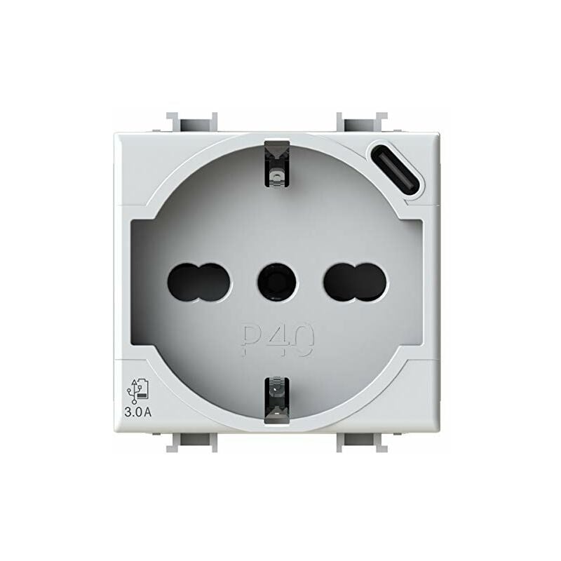 foto del prodotto presa schuko con usb c, compatibile con bticino matix, bianca