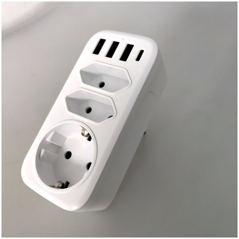 foto del prodotto presa usb multipla, presa elettrica a muro 7 in 1, caricabatterie usb, presa multipla con 1 presa ca, 2 spine europee, 3 porte usb e 1 porta di tipo