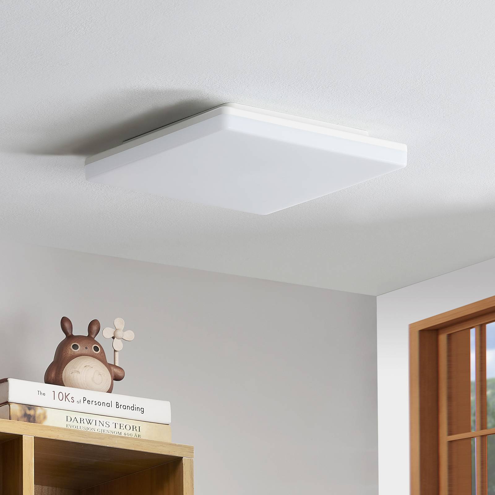 foto del prodotto prios artin plafoniera led sensore angolare 28 cm