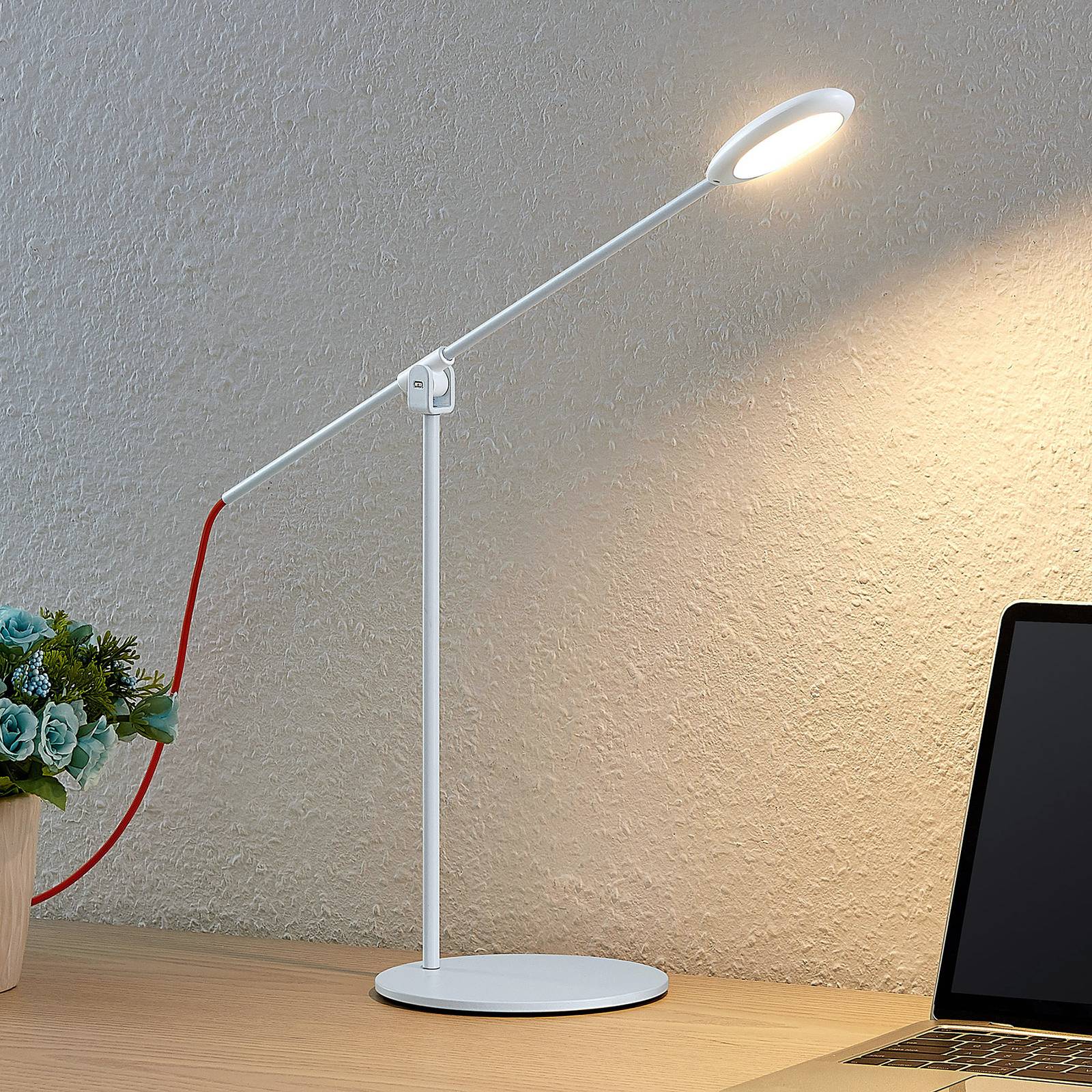 foto del prodotto prios ihario led da tavolo cct, dimming, bianco