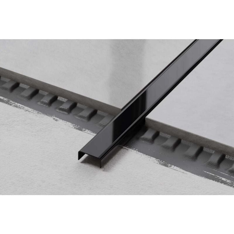 foto del prodotto profilo c di raccordo in acciaio inossidabile 4cm x 244cm nero lucido