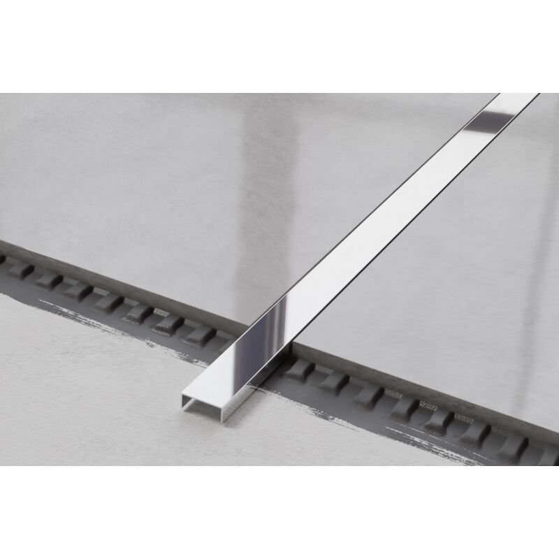foto del prodotto profilo u di raccordo in acciaio inossidabile rettificato 2,3cm x 244cm argento lucido