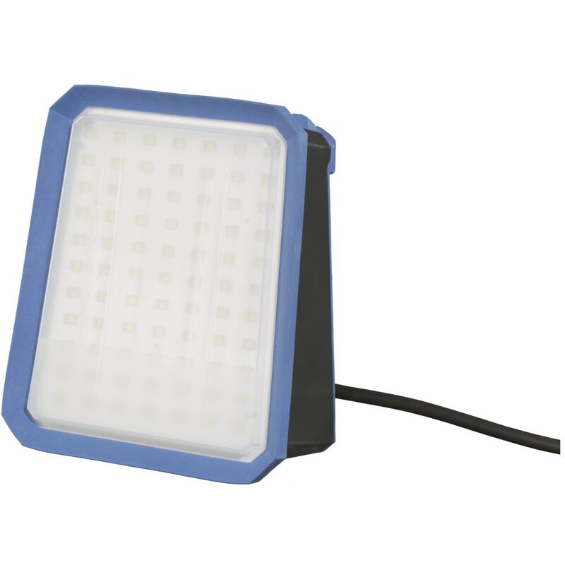 foto del prodotto proiettore da cantiere a led prese, 2800lm, ip54 3 anni di garanzia e riparabile sonlux