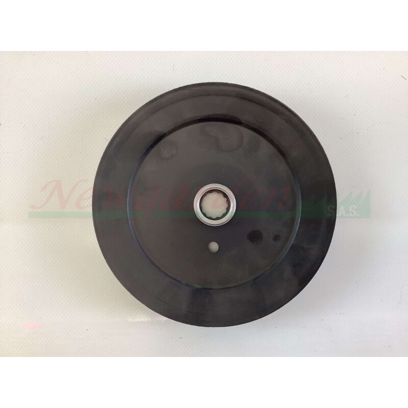 foto del prodotto puleggia calettata per portalama trattorino rasaerba mtd cub cadet 158 mm
