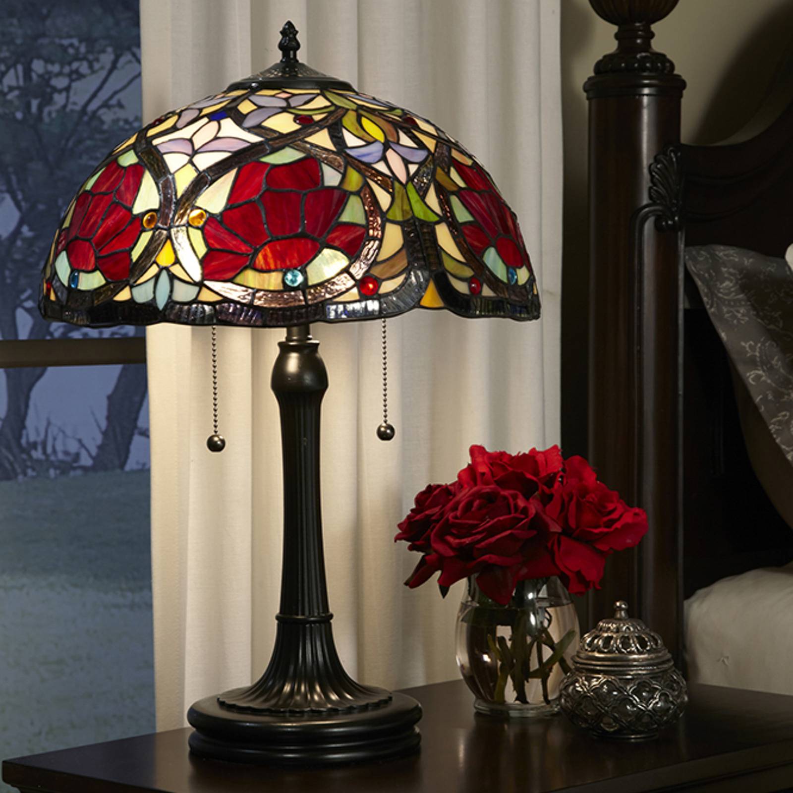 foto del prodotto quoizel lampada da tavolo larissa in stile tiffany