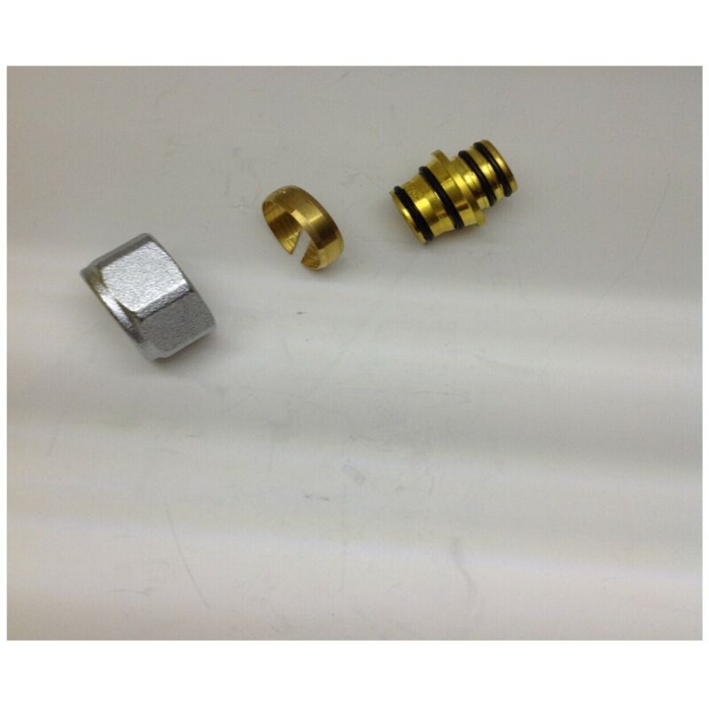 foto del prodotto raccordo adattatore far per tubo multistrato 20x2,25