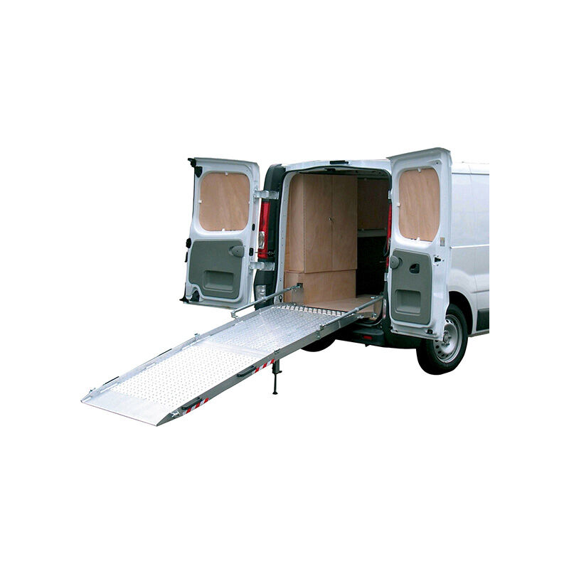 foto del prodotto rampe de chargement matisere pedana di carico fissa per furgone lunghezza 2400mm larghezza 1430mm portata max 450kg rrk14