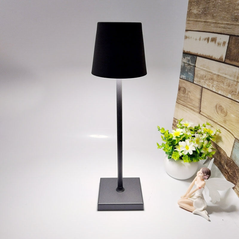 foto del prodotto rapanda lampada da tavolo a led, batteria ricaricabile da 5000 mah, moderna, senza fili, per ristoranti, esterni, patio, nero