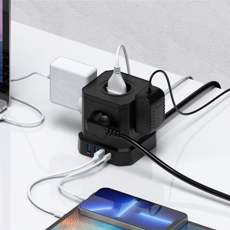 foto del prodotto rapanda multipresa cubica 9 in 1 con usb, 5 prese con 4 porte usb, presa con interruttore, protezione da sovratensione con interruttore e cavo da 2
