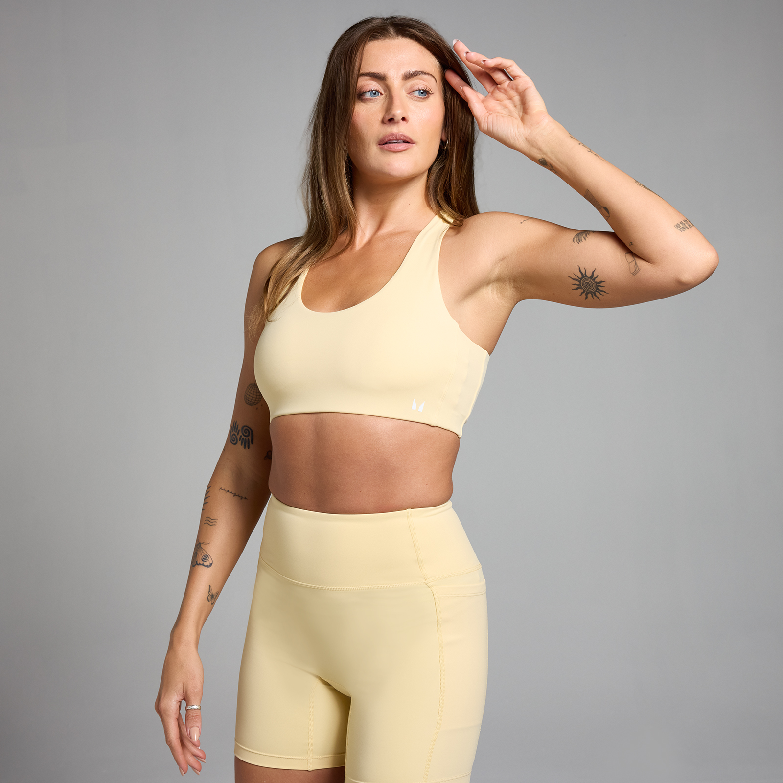 foto del prodotto reggiseno regolabile con dorso incrociato mp active buttermilk xxl