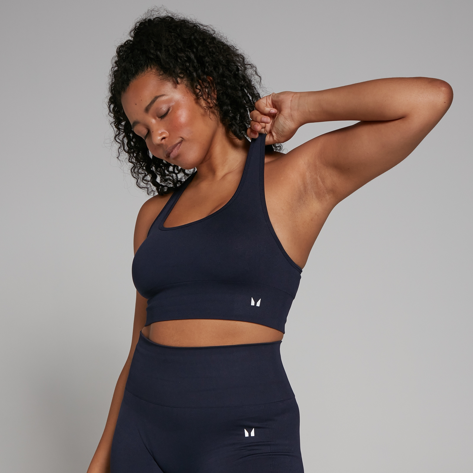 foto del prodotto reggiseno sportivo senza cuciture mp shape blu navy m