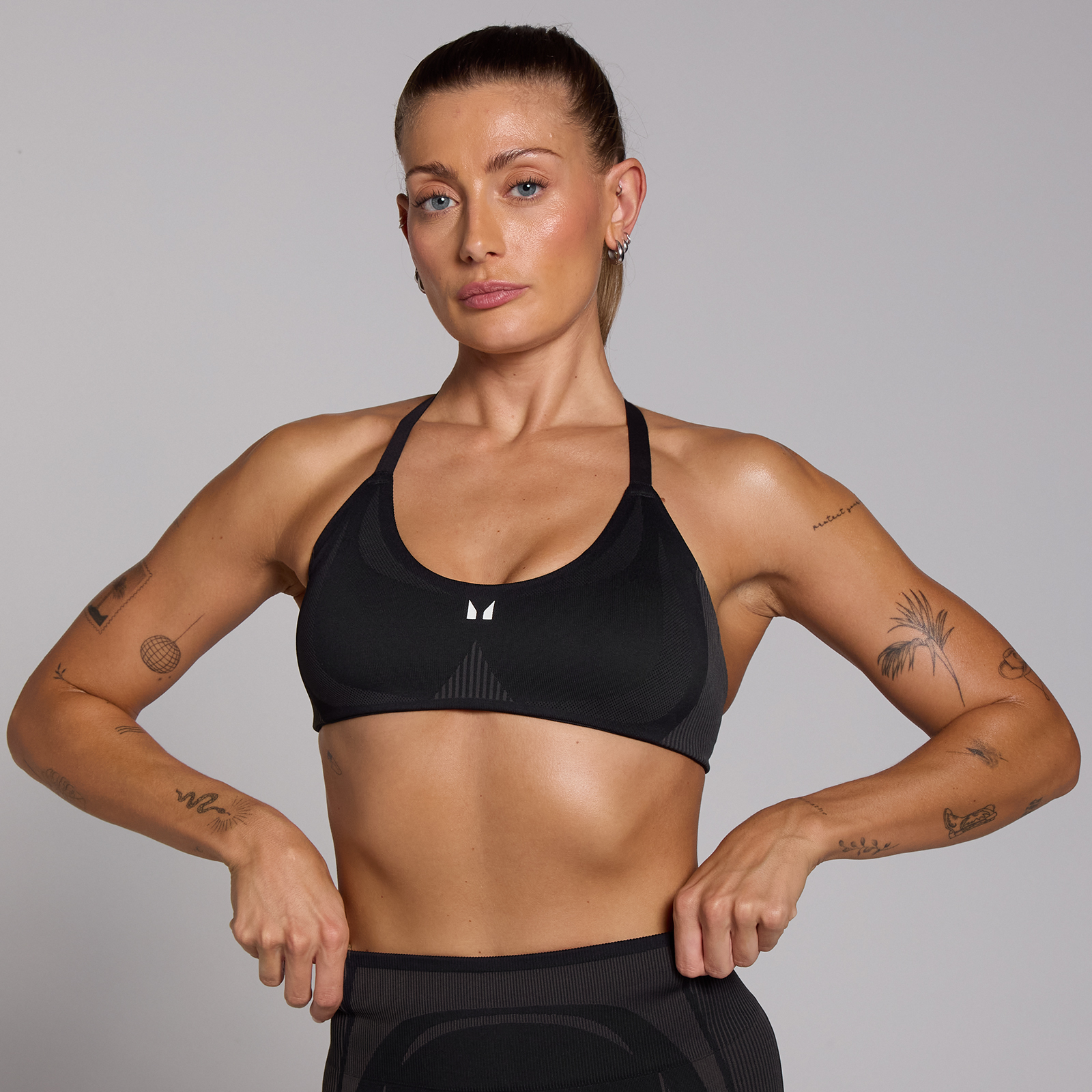 foto del prodotto reggiseno sportivo senza cuciture mp tempo hybrid nero xxl