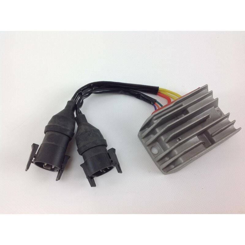 foto del prodotto regolatore di tensione 12v 30a lombardini 15ld350 ldw saprisa 7435 7362.325