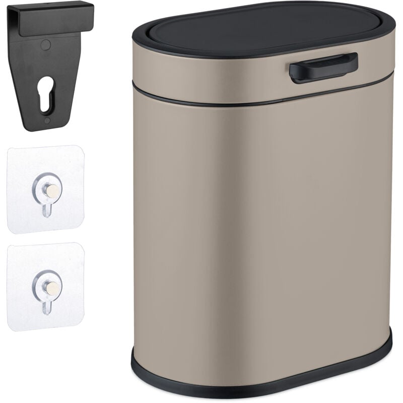foto del prodotto relaxdays cestino da bagno, con adesivo da muro o gancio per anta, pattumiera 5 l, secchio interno, in ferro, beige
