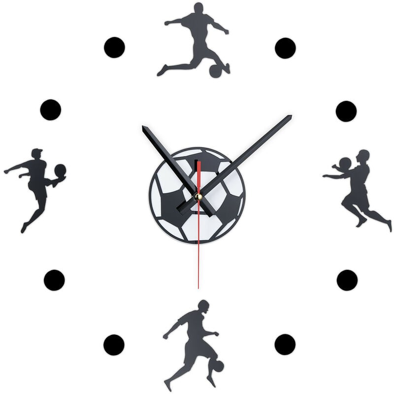 foto del prodotto relaxdays orologio da parete adesivo diy, tema calcio 3d, 50 100 cm, muro cameretta dei bambini, salotto, nero bianco