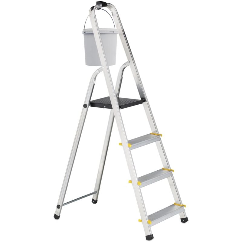foto del prodotto relaxdays scaletta in alluminio, 4 gradini, scala con barra di sicurezza, fino a 150 kg, 137 x 43 x 75 cm, argento nero