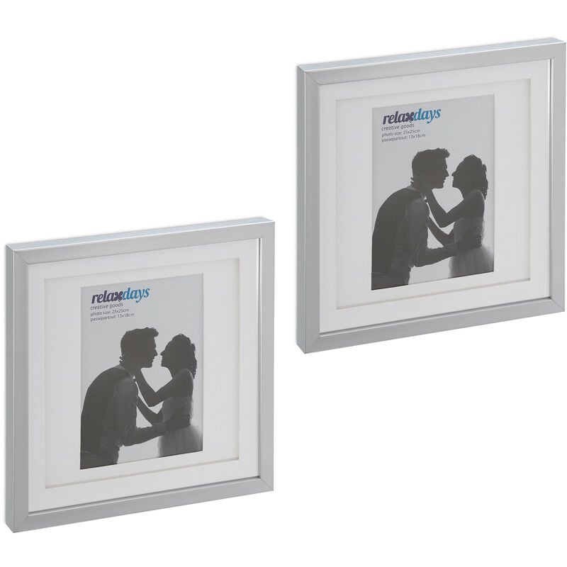 foto del prodotto relaxdays set da 2 cornici portafoto, 25x25 cm, porta foto e disegni, passpartout, quadrate, da muro e tavolo, argentate