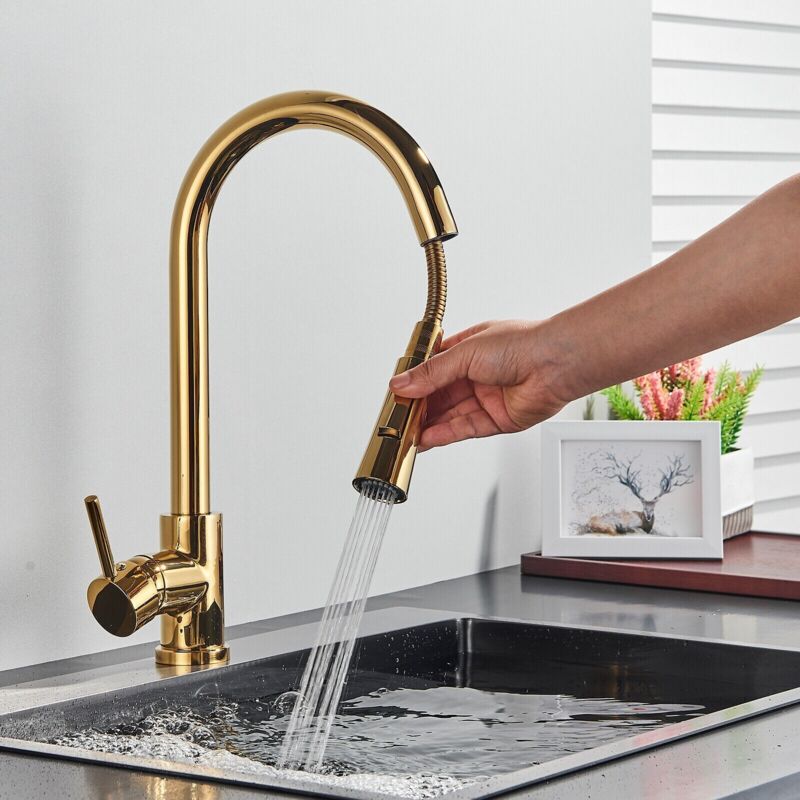 foto del prodotto rubinetto cucina con doccetta estraibile,oro miscelatorecucina in acciaio inox con bocca alta,girevole a 360 rubinetti cucina,rubinetto per cucina