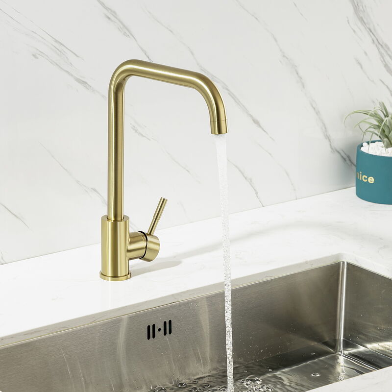 foto del prodotto rubinetto da cucina 7 forme rubinetto miscelatore per lavello acqua calda e fredda in acciaio inox girevole a 360