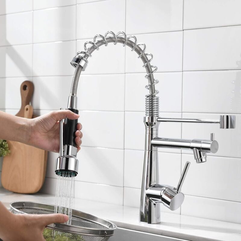 foto del prodotto rubinetto da cucina con molla a spirale, miscelatore cucina a 360 per lavello con doccetta estensibile e blocco zincato