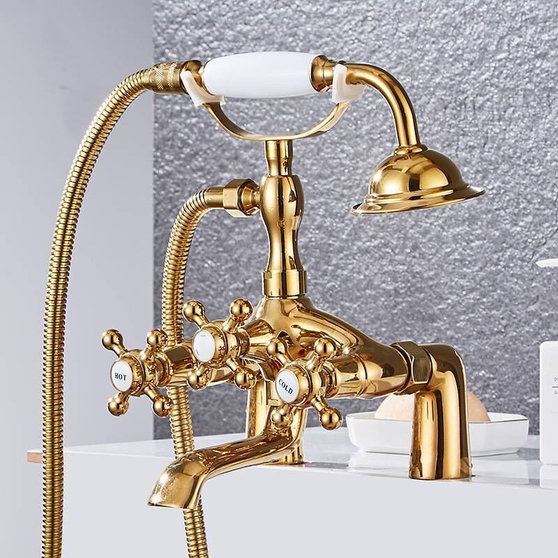 foto del prodotto rubinetto per vasca da bagno in stile telefono classico, rubinetto per vasca da bagno con chaise longue dorata, soffione doccia fisso, rubinetto per