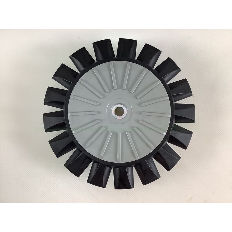 foto del prodotto ruota posteriore con denti esterni per robot rasaerba ambrogio l60 elite