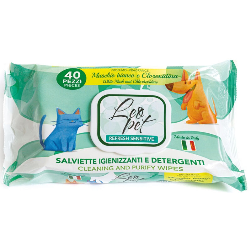 foto del prodotto salviette detergenti per cani e gatti al muschio bianco e leopet