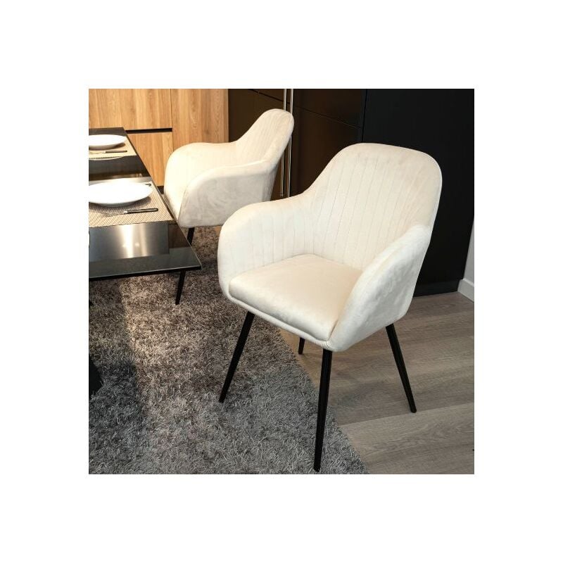 foto del prodotto san marco poltrona imbottita in velluto crema con gambe in ferro nero 1 poltrona